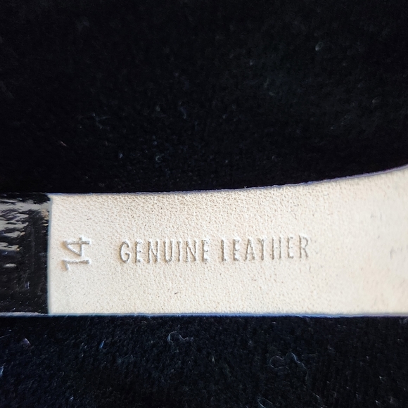 NWB Victoria Wieck Diamond Face watch. 9 inches - Picture 6 of 8